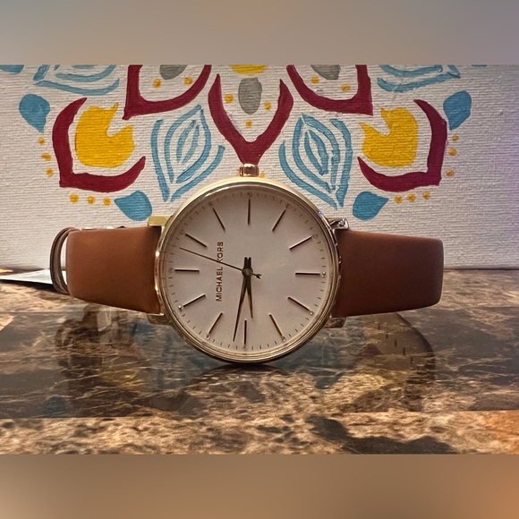 Michael Kors Pyper Three Hand Silver Tone  Stainless Steel Women’s Watch MK2740 - Picture 4 of 11